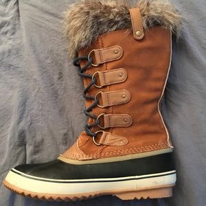 Sorel waterproof winter boots size 12 women